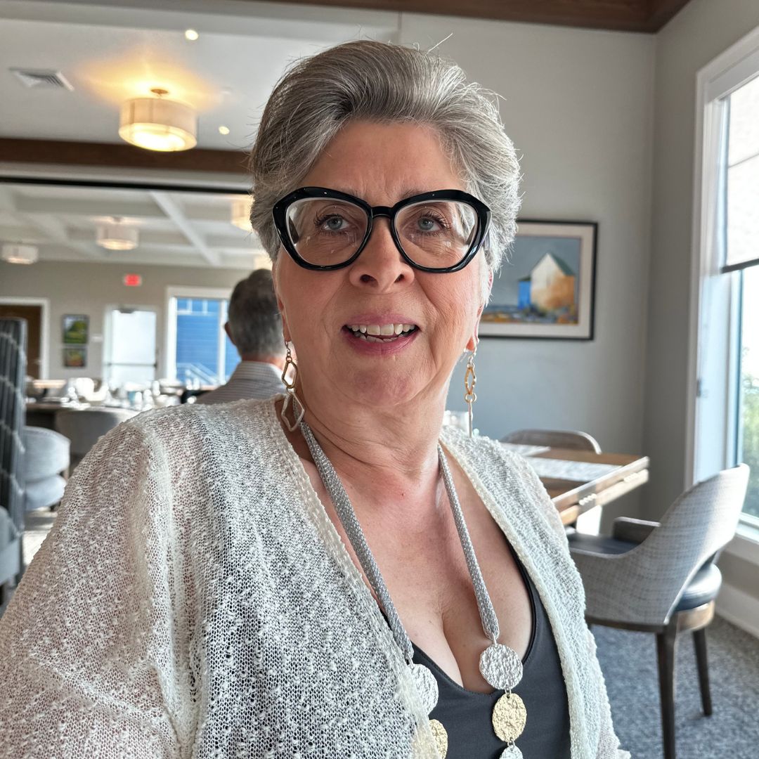 Picture of Julie E. Bromley